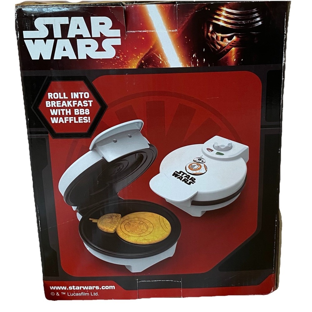 Pangea Brands Star Wars BB8 Waffle Maker Quick Clean Up!! Indicator Light FUN!!